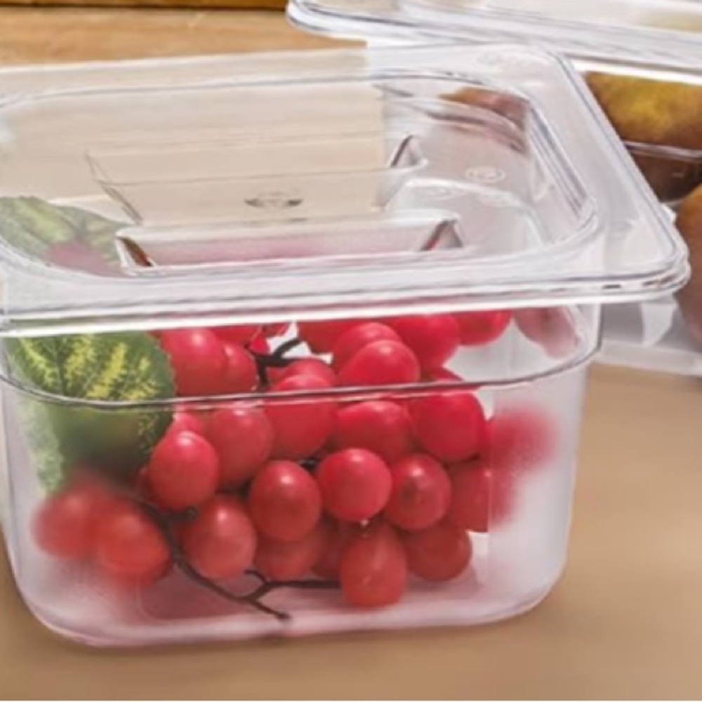 Carlisle Clear Polycarbonate Food Storage Container & Notched Lid